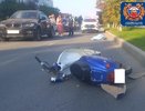 В Челнах в припаркованный BMW Х6 врезался мопед – водитель погиб