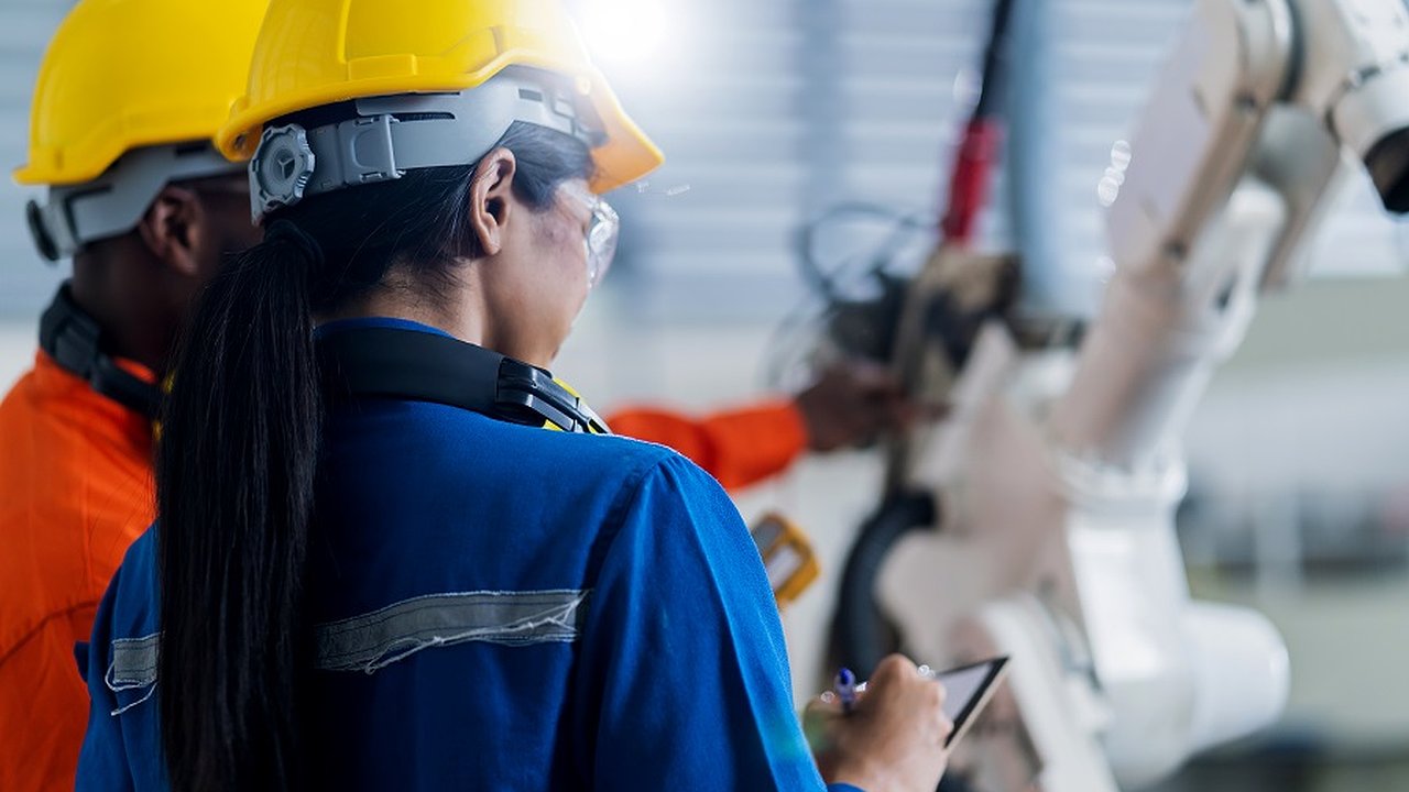 Главная картинка новости: Заводы и промышленные предприятия Набережных Челнов