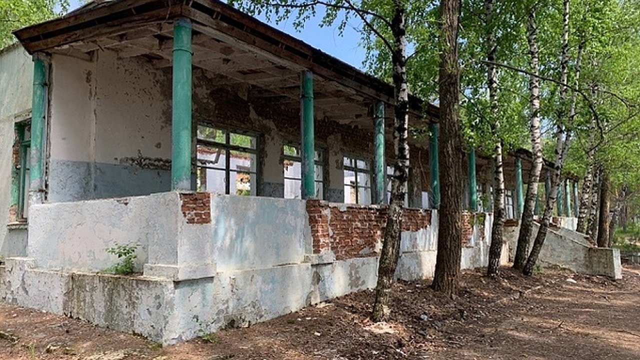 Главная картинка новости: В Челнах продают заброшенный пионерлагерь «Золотая горка» 