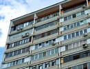 Челнинские спасатели сняли с козырька подъезда молодую пару
