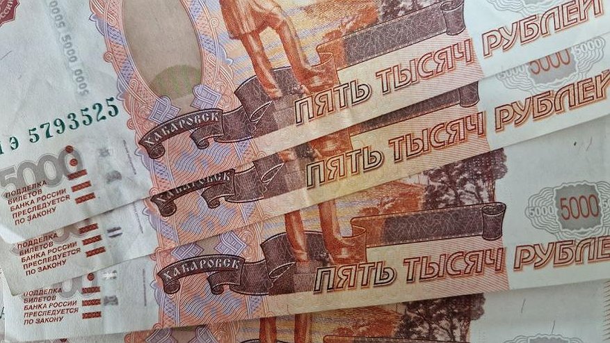 Главная картинка новости: Жительница Нижнекамска продала квартиру и отдала мошенникам 4 млн рублей после звонка «сотрудника ФСБ»