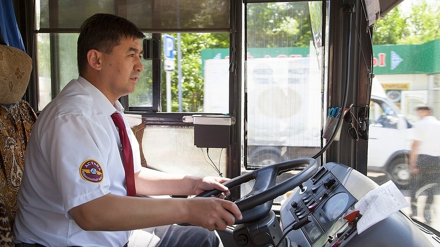 Главная картинка новости: В Татарстане зарплату водителей скорой помощи повысили на три тысячи рублей