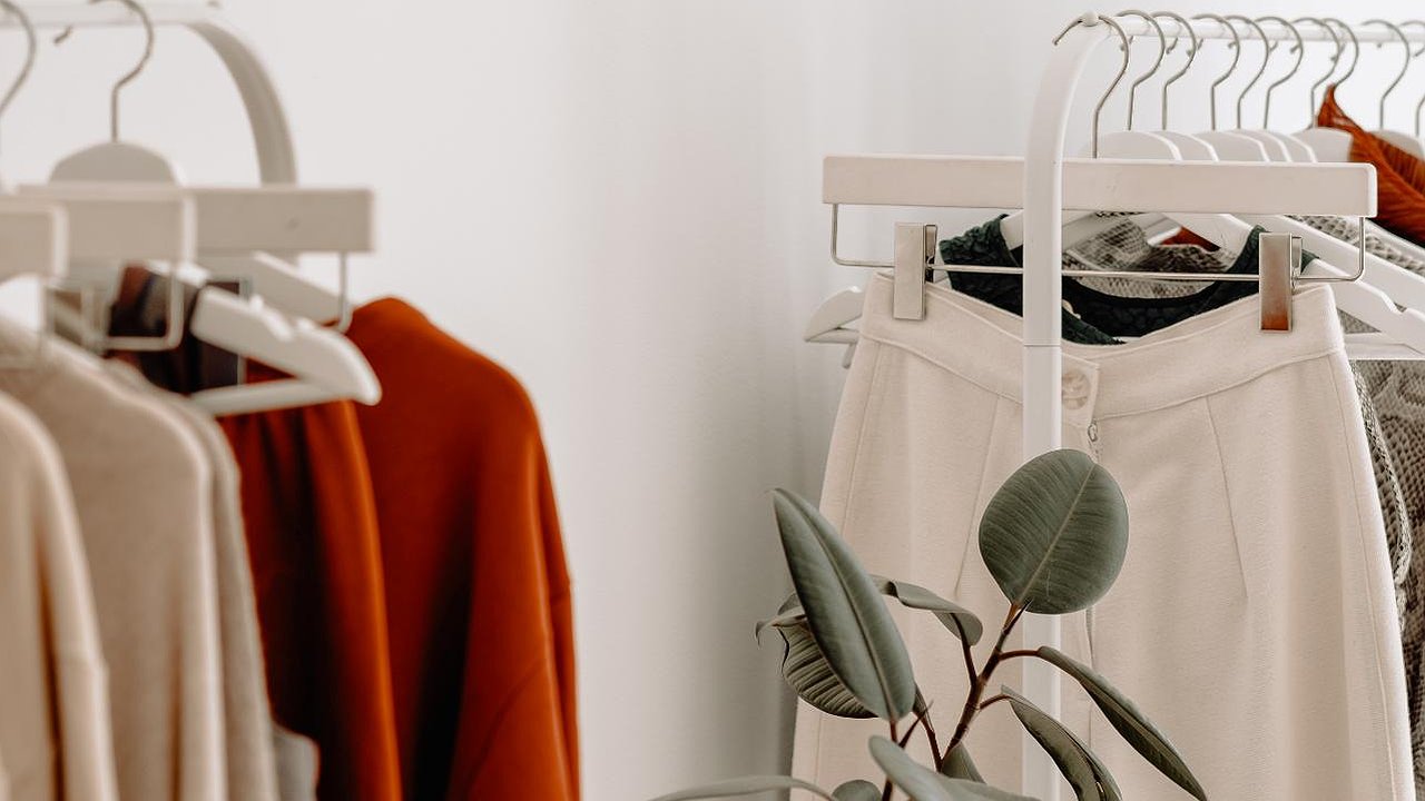 Главная картинка новости: 5 интересных челнинских брендов одежды