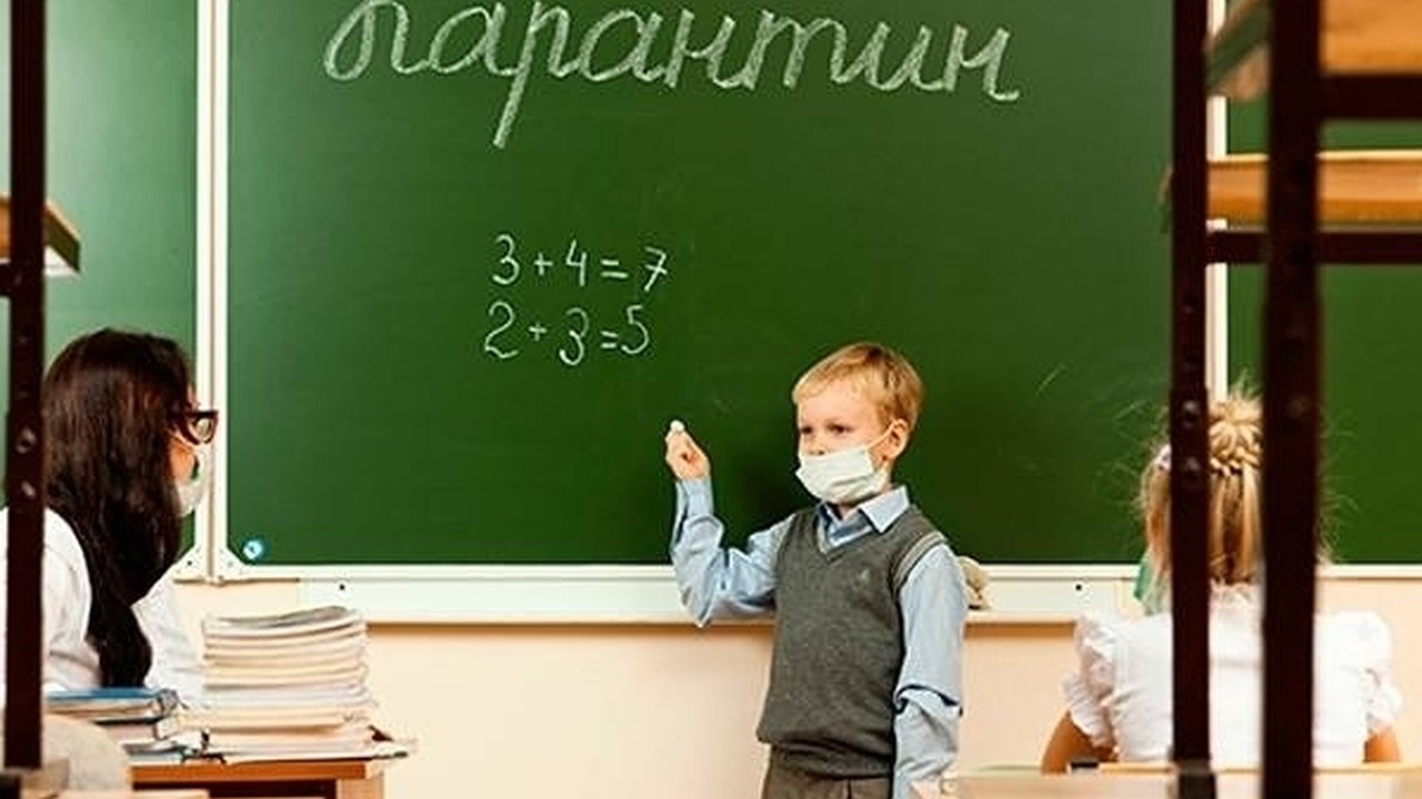 Главная картинка новости: Школы республики закрывают на карантин