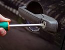 Челнинец сумел угнать машину, в которой не было аккумулятора