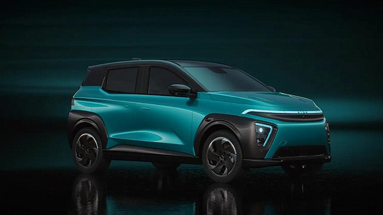 Главная картинка новости: Разработчик электромобиля «Атом» Харальд Грюбель получил гражданство России 