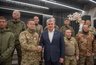 Миниатюра новости: В 15-й раз: Магдеев встретился с военнослужащими