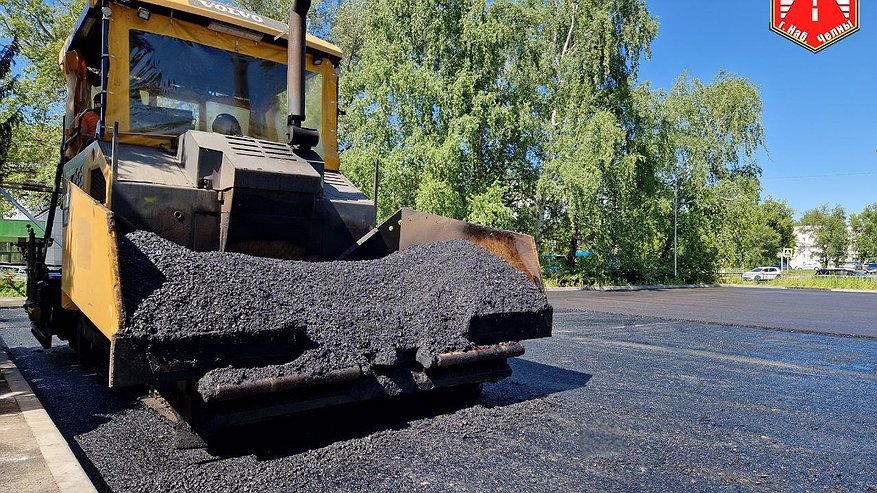 Главная картинка новости: У школы искусств в Челнах обновят парковку – на нее жаловались жители