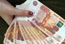 Миниатюра новости: Зарплаты поднимут, а ипотеку «урежут»: что изменится для россиян в октябре 2025
