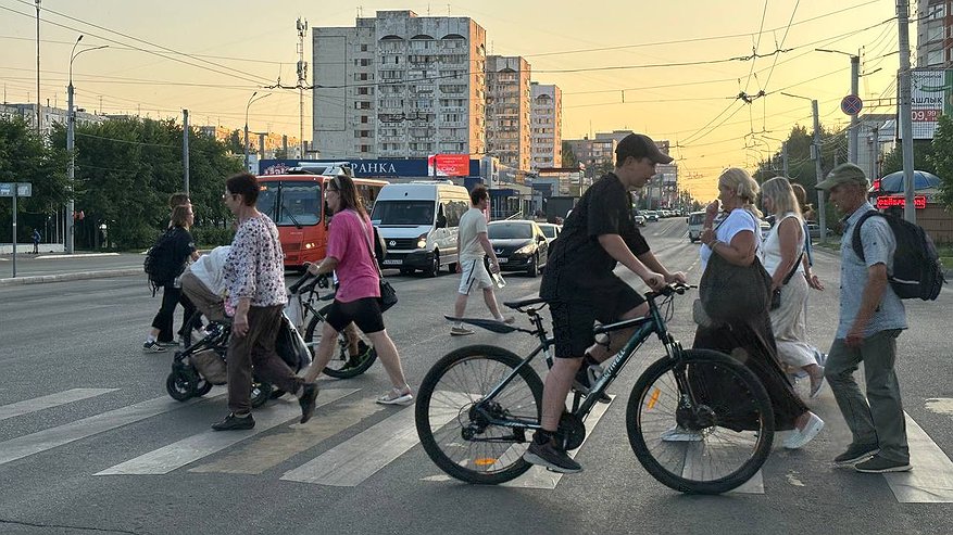Главная картинка новости: Верховный Суд поставил точку: обязан ли водителю ждать, пока пешеход полностью перейдёт дорогу