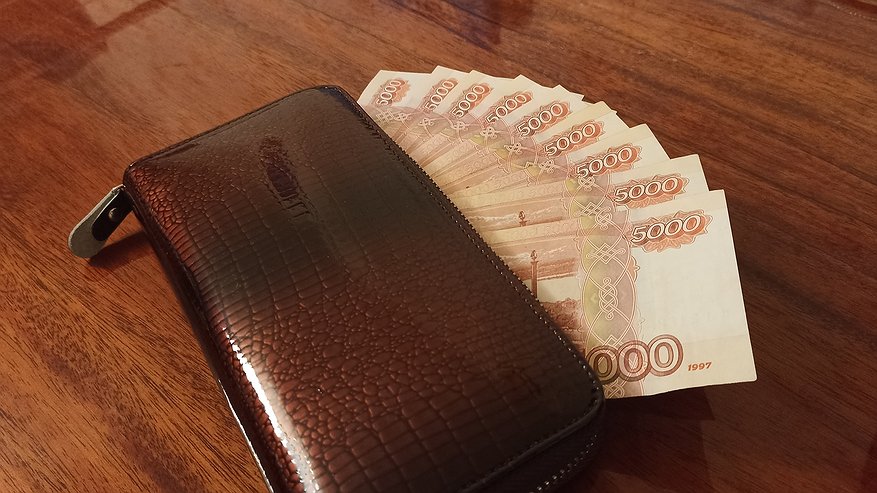 Главная картинка новости: Зарплатам этих работяг завидуют даже айтишники: вот о какой профессии идет речь