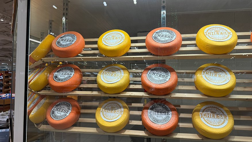 Главная картинка новости: В Челнах задержали девушку, похитившую из магазина 28 упаковок сыра