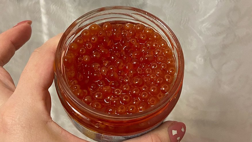 Главная картинка новости: Гости за столом будут плеваться: красная икра этих 3 марок попала в черный список Роскачества