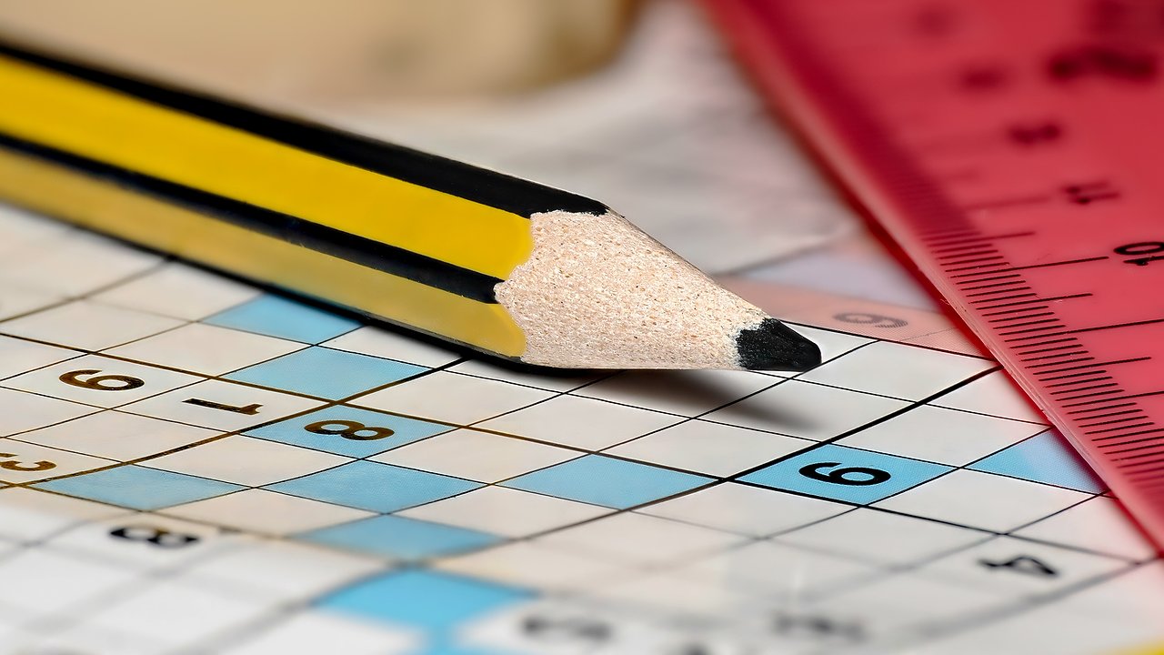 Главная картинка новости: «Была чуйка»: домохозяйка из Подмосковья выиграла в лотерею 56 млн, не угадав ни одного числа: секрет до банального прост