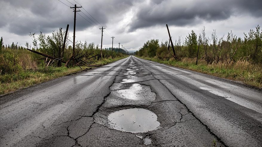 Главная картинка новости: В селе Новотроицкое выявили серьёзные нарушения на дороге