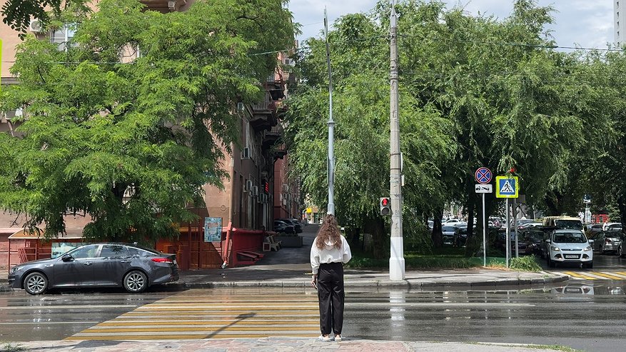 Главная картинка новости: Верховный суд поменял правила: пешеход на переходе больше не стоп-сигнал для водителя — как это понимать