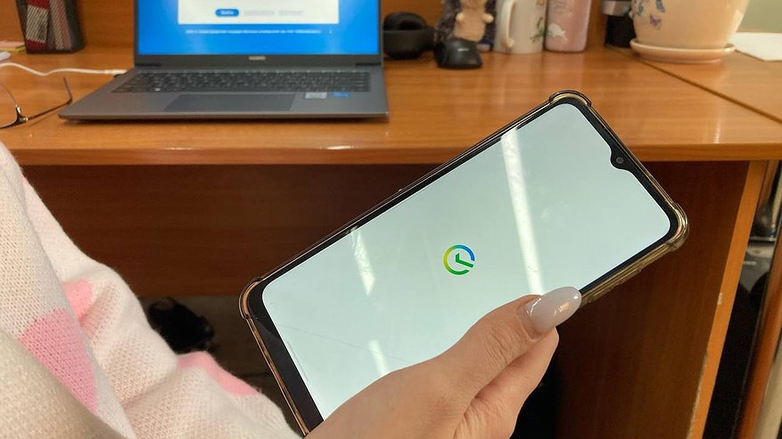 Главная картинка новости: Житель Чистополя потерял деньги из-за старого номера, привязанного к карте