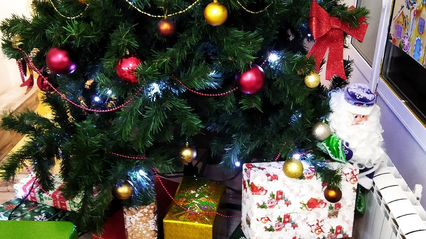 Главная картинка новости: В какие даты ставить елку на Новый год, чтобы привлечь счастье и удачу: магические числа