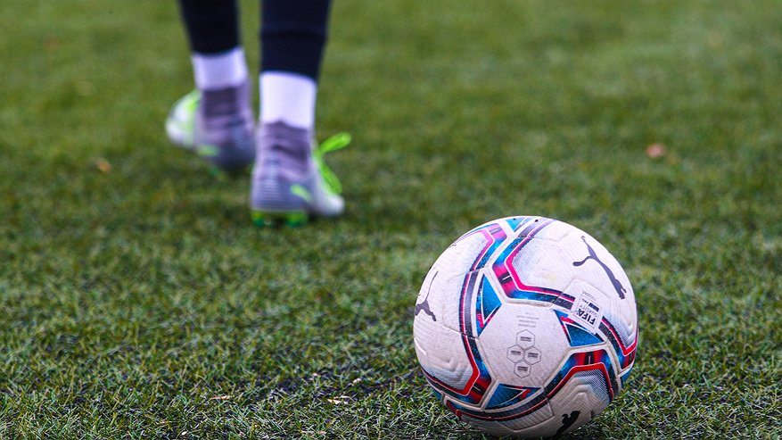 Главная картинка новости: ФК «Камаз» одержал победу над «Чайкой» благодаря победному дублю Давида Караева