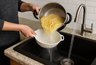 Миниатюра новости: Можно ли выливать кипяток в раковину: запомните раз и навсегда - спасет от больших трат