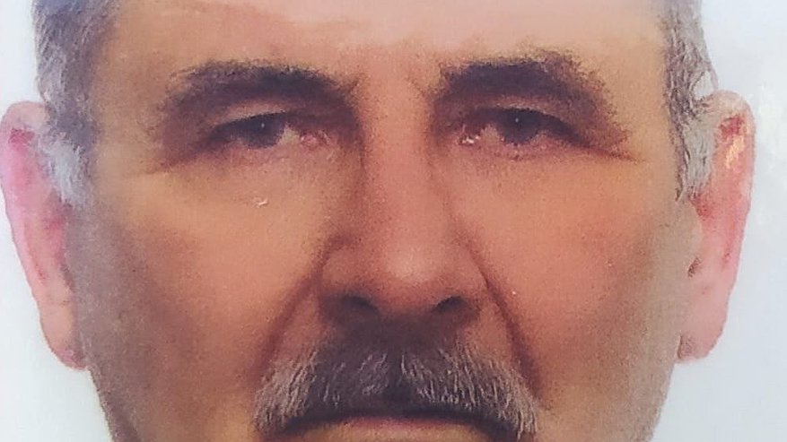 Главная картинка новости: В Челнах уже почти год разыскивают мужчину в черных штанах и черных сапогах