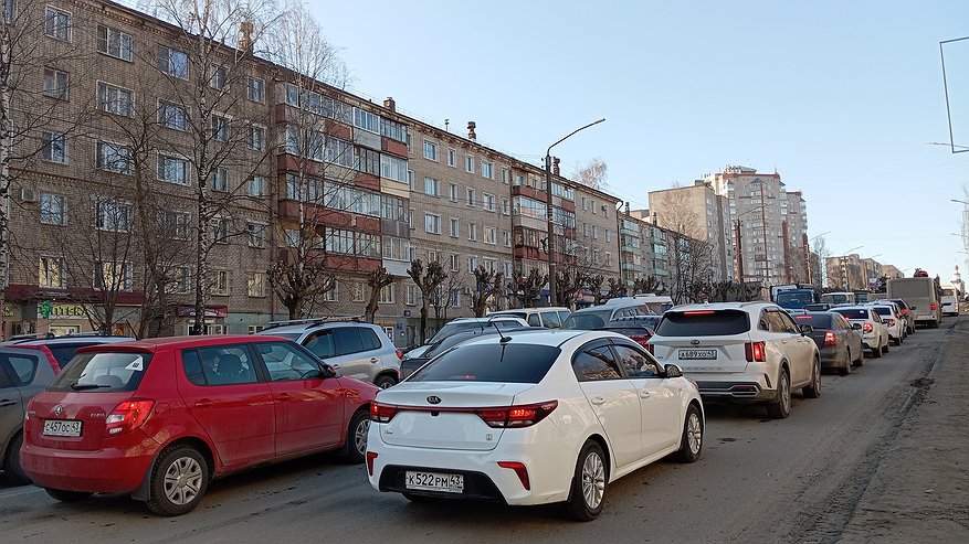 Главная картинка новости: Положите эту вещь в багажник до 14 ноября. Иначе запретят водить автомобиль на год