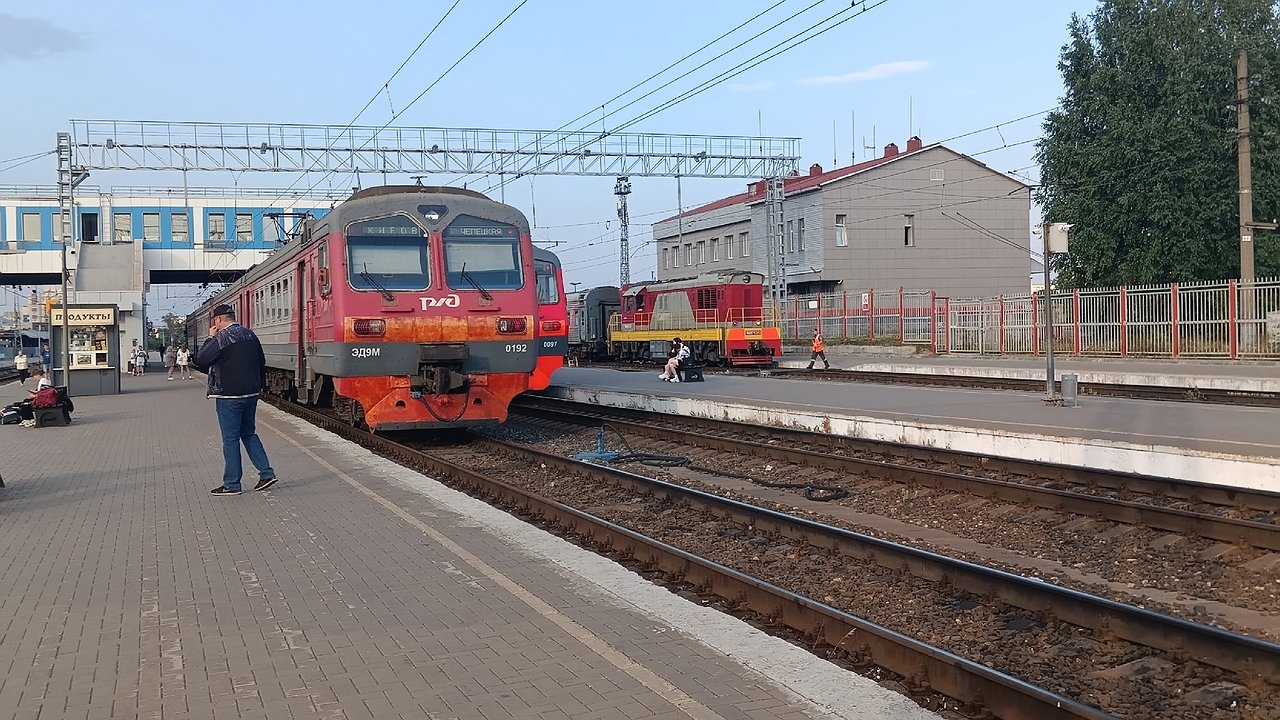 Главная картинка новости: График электрички Нижнекамск-Ижевск временно изменится