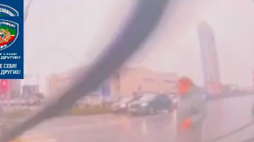 Главная картинка новости: В Казани автомобилист наехал на пешехода