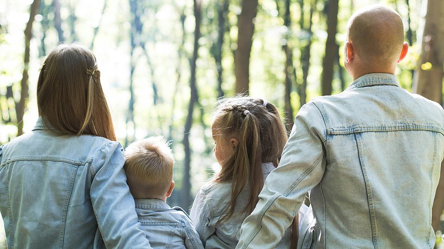 Главная картинка новости: Дети будут уважать и почитать, если родитель соблюдает 1 правило в жизни - полезно знать и пожилым, и юным