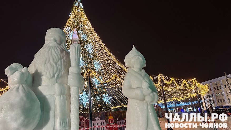 Главная картинка новости: Почти 3 миллиона рублей потратят на открытие главной елки у «Чаши» в Казани