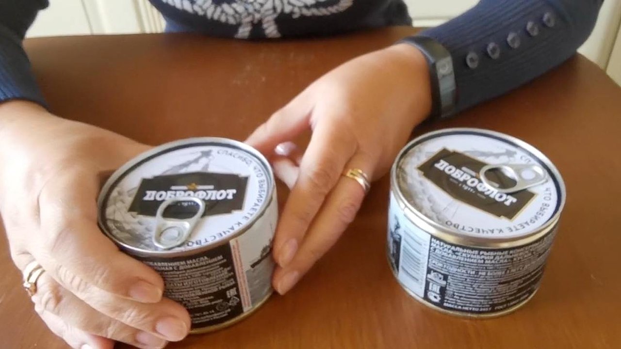 Главная картинка новости: Определяем качество консервов «Доброфлот» с помощью всего одной буквы перед покупкой — иначе ужин будет испорчен