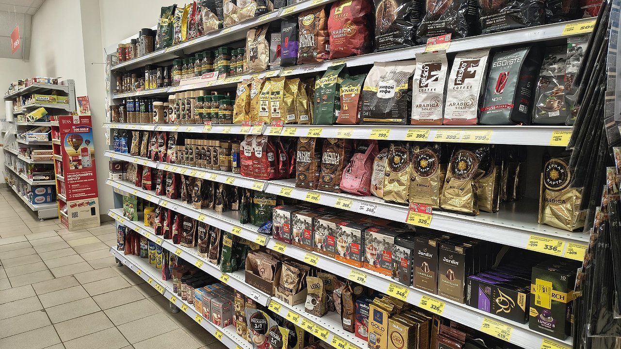 Главная картинка новости: Бурда в очень красивой банке: Росконтроль назвал кофе, который не стоит брать со скидкой 70%