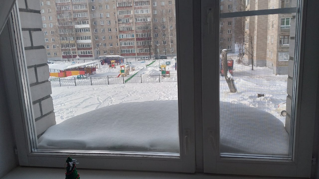 Главная картинка новости: 1 ч.л. в воду - и окна прозрачнее горной реки: ни пыли, ни разводов — мыть не надо вплоть до весны