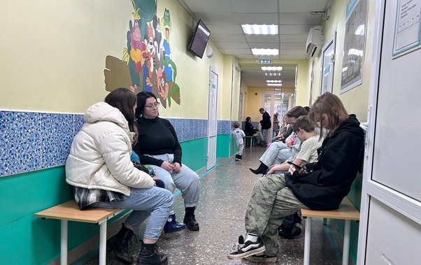 Рост на 20% за неделю: в челнинских школах из-за ОРВИ закрывают классы