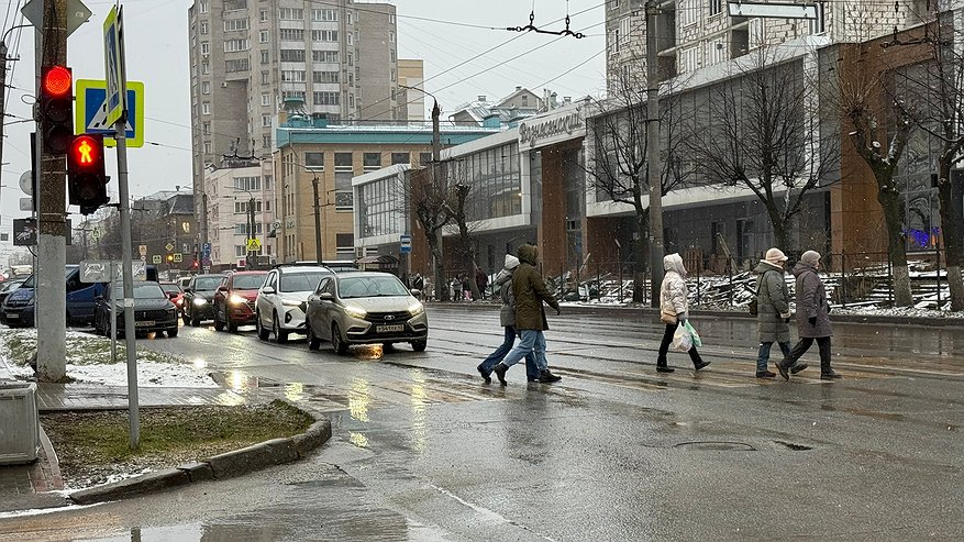 Главная картинка новости: Заглушил двигатель - получил штраф от ГИБДД? Изменения в ПДД породили массу слухов и поставили водителей в тупик