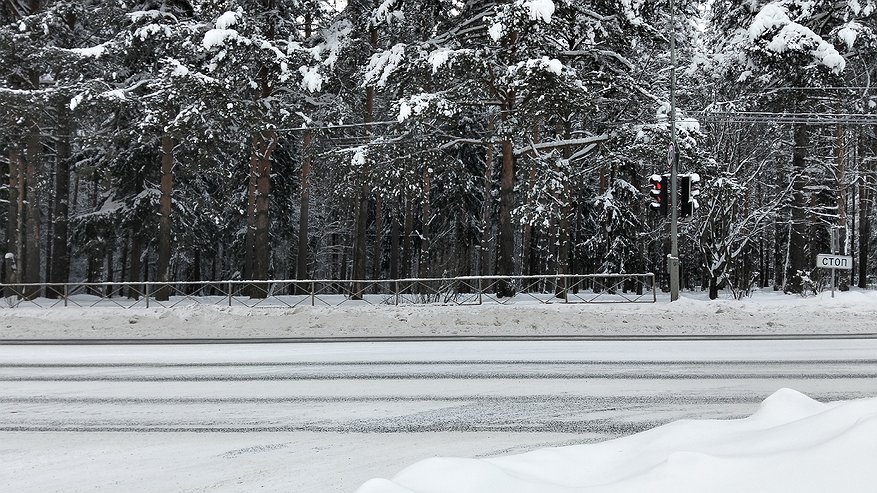 Главная картинка новости: Челнинских водителей предупредили о плохой видимости на дорогах из-за метели