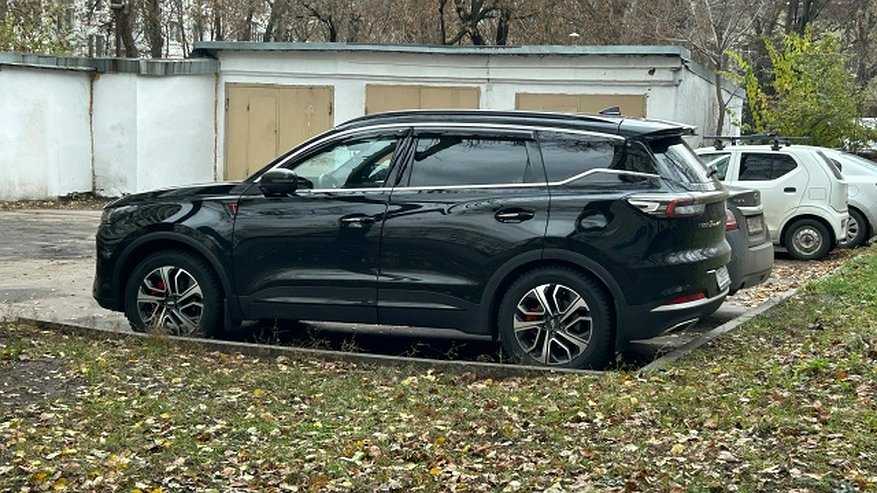 Главная картинка новости: Единственная китайская марка автомобилей в России, которую покупают сами китайцы — и делают это из-за реального качества, а не цены