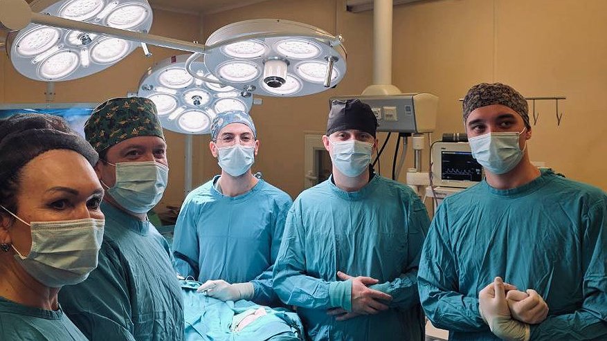 Главная картинка новости: В Татарстане мужчине восстановили глазницу из его же ребра