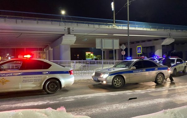 Полиция оштрафовала 18-летнюю казанку за опасные автотрюки на «пятерке»