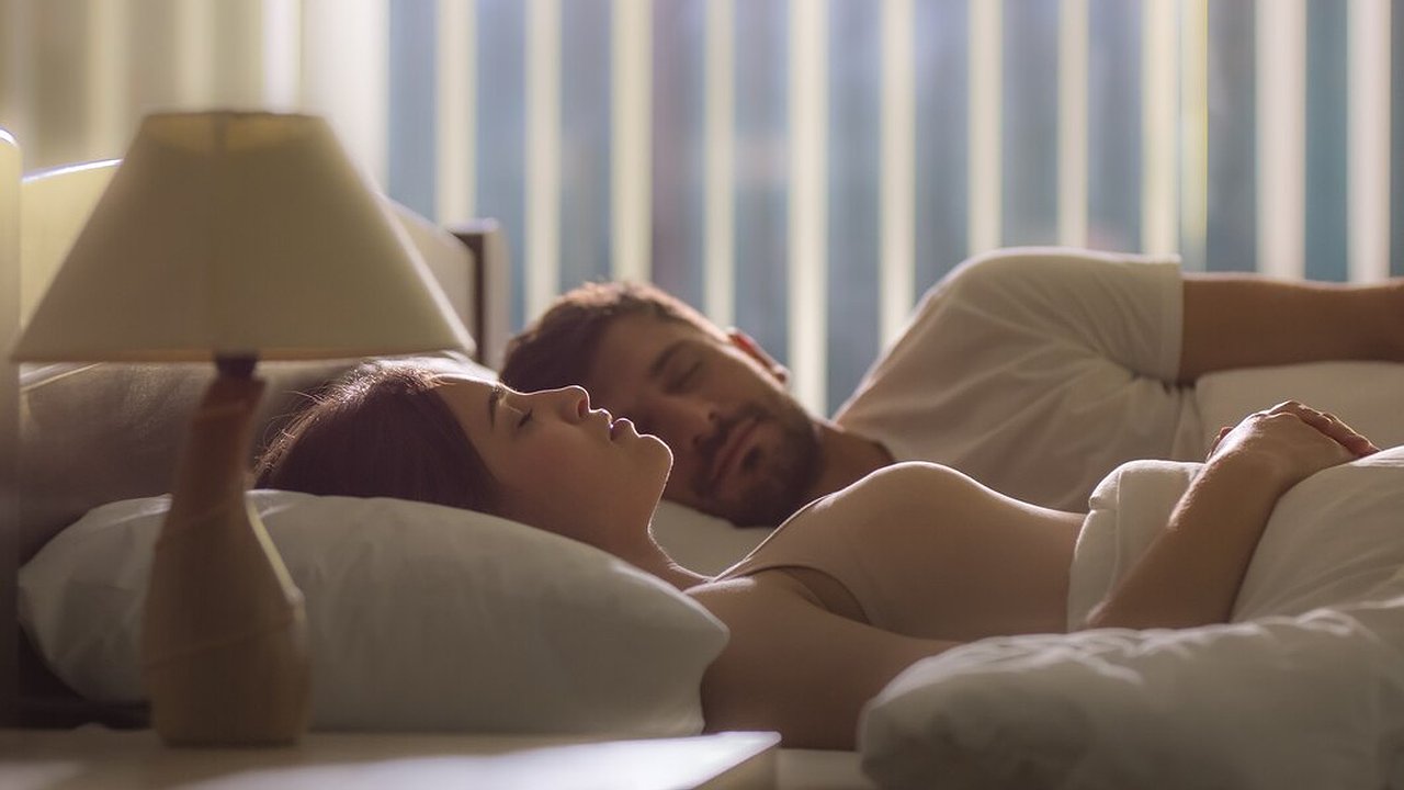 Главная картинка новости: Спать на подушке с одеялом больше не модно: прогресс дойдет скоро и до нас