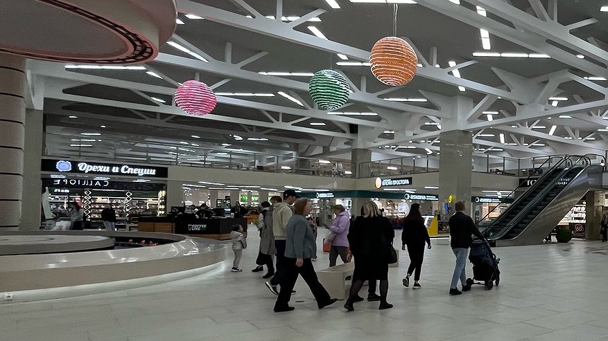 Главная картинка новости: Почему в супермаркетах не отключают свет на ночь — есть определенные причины: знают только сотрудники