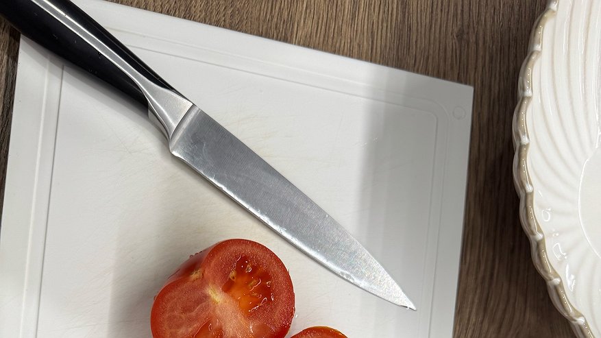 Главная картинка новости: Нож превратится в бритву за 1 минуту: нужны только канцелярские зажимы — справится любой