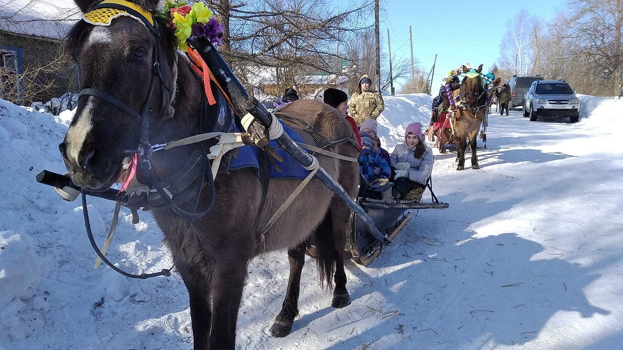Главная картинка новости: Россияне будут праздновать 10 дней подряд: в феврале нас ждут длинные выходные и сокращенная рабочая неделя