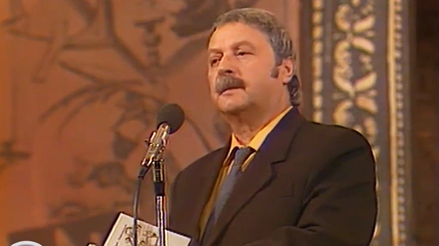 Главная картинка новости: Почему с возрастом от людей нужно держаться подальше: запомните простые и мудрые слова Левитанского