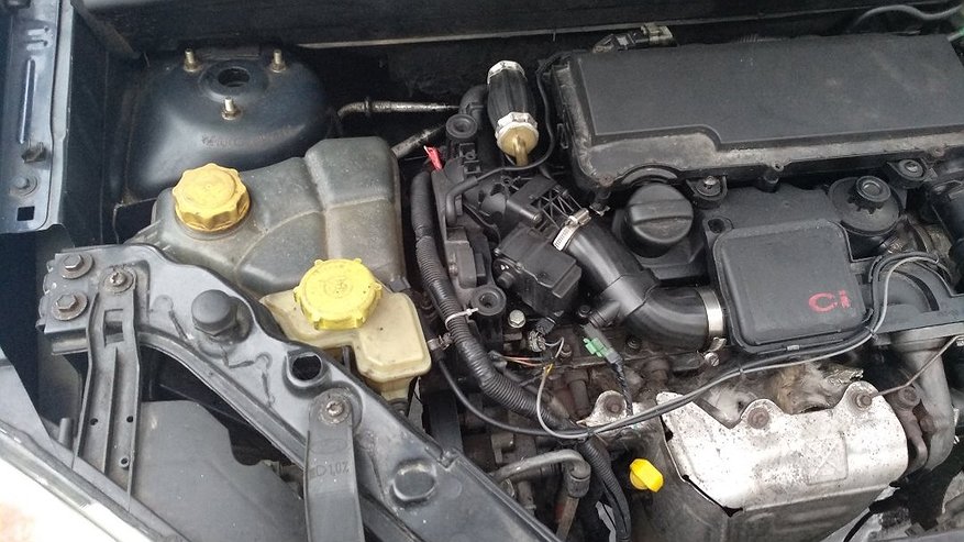 Главная картинка новости: Менял масло каждые 10 000 км - и "убил" мотор: вот почему такая экономия может очень дорого обойтись