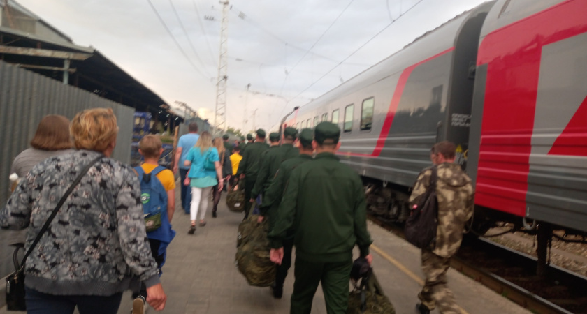 В Челнах начался осенний призыв — более 350 новобранцев отправятся служить