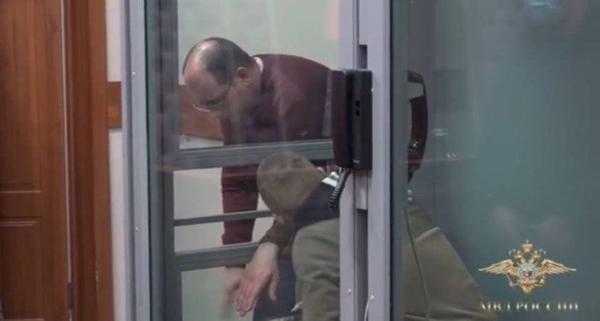 Пятерых мужчин задержали из-за нападения на женщину в Казани