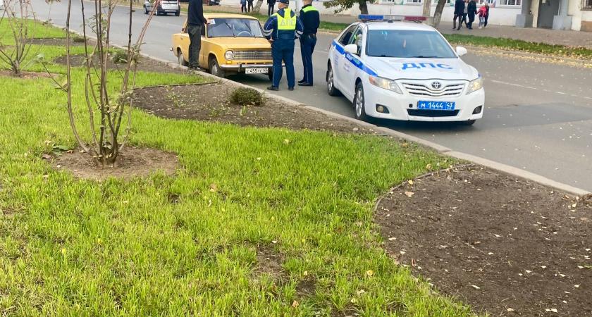 Если найдут это в бардачке, заберут права прямо на месте: готовимся к новым проверкам ГИБДД