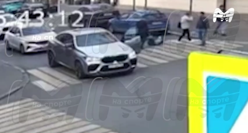 Футбольный судья избил пешехода в Казани