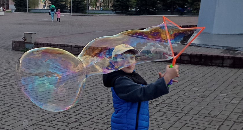 Это имя для мальчика быстро набирает популярность: старинное, статное и красивое - в переводе значит "Спасает Бог"